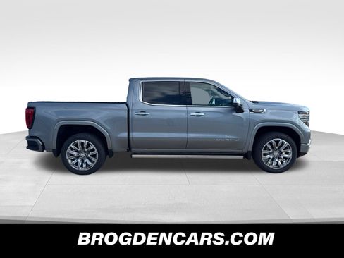 New 2026 GMC Sierra 1500 Denali w/ Denali Reserve Package AWD/4WD image 3