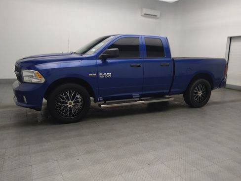 Used 2018 RAM 1500 Express RWD image 2