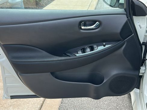 Used 2023 Nissan Leaf SV Plus FWD image 14
