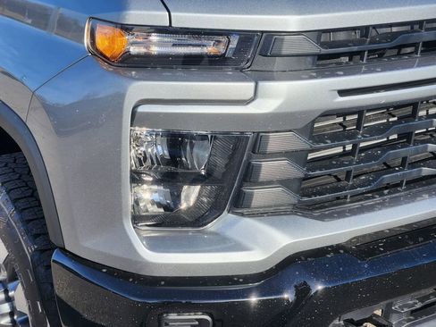 New 2026 Chevrolet Silverado 2500 Custom image 9
