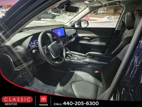 New 2026 Toyota Grand Highlander Platinum image 10