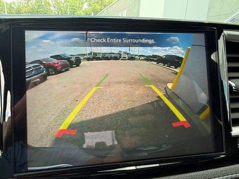 New 2027 Chrysler Pacifica Select FWD image 13