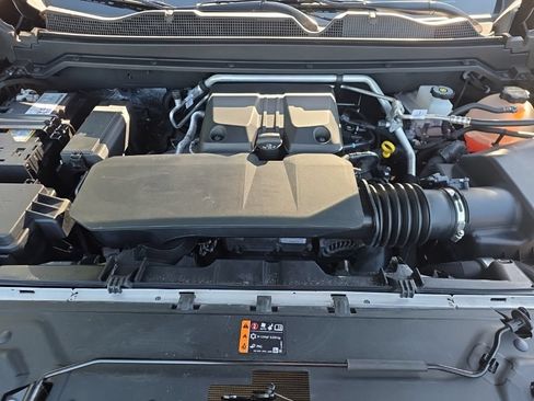 Used 2024 GMC Canyon Elevation w/ Elevation Premium Package AWD/4WD image 21