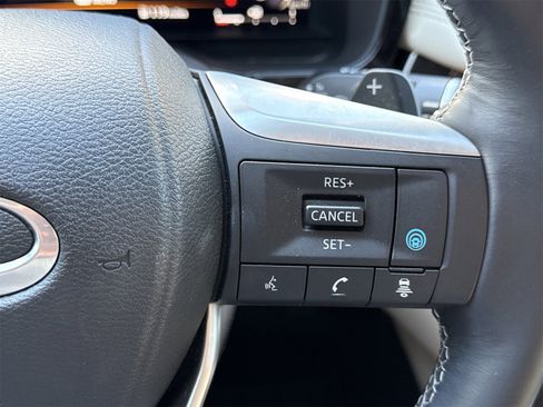 Used 2023 INFINITI QX60 Sensory w/ Vision Package image 25