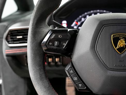 Used 2022 Lamborghini Huracan STO RWD image 26