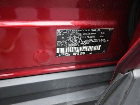 Used 2021 Toyota RAV4 XLE Premium image 20