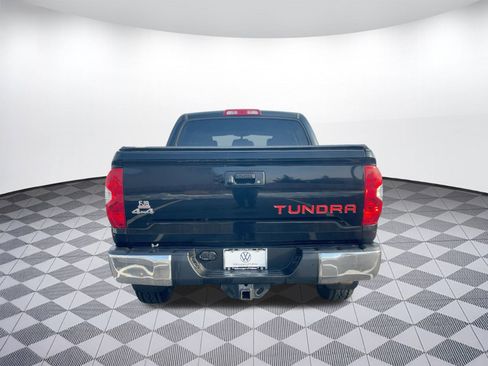 Used 2016 Toyota Tundra SR5 w/ SR5 Upgrade Package image 10