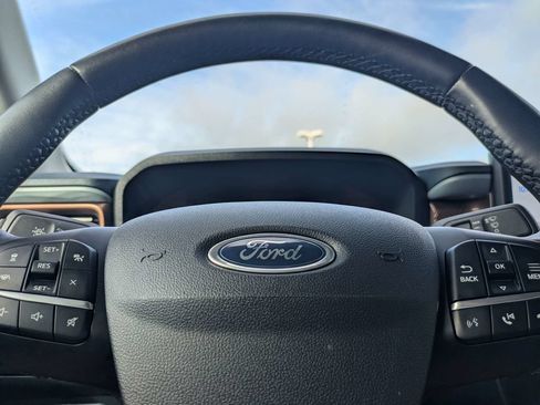 Used 2024 Ford Maverick Lariat w/ FX4 Off-Road Package AWD/4WD image 31