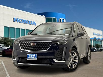 Used 2025 Cadillac XT6 Premium Luxury
