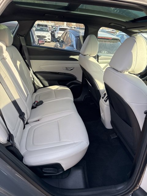 Used 2025 Hyundai Tucson Limited AWD/4WD image 13