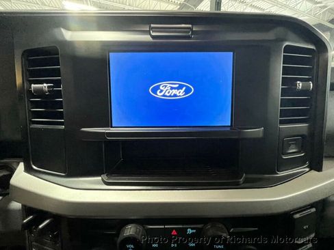 Used 2025 Ford F250 XLT w/ Snow Plow Prep Package image 27