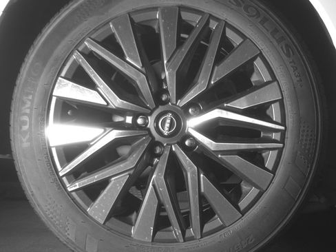 Used 2025 Nissan Altima 2.5 SV image 15