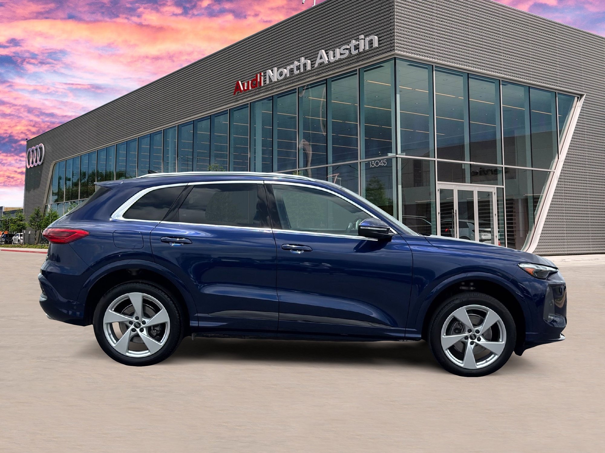 Certified 2025 Audi Q5 Premium w/ Premium Plus AWD/4WD image 6