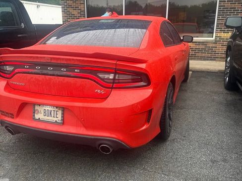 Used 2019 Dodge Charger R/T w/ Navigation & Travel Group RWD image 4