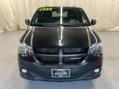 Used 2017 Dodge Grand Caravan GT FWD image 2
