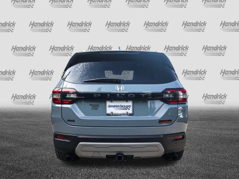 Used 2024 Honda Pilot TrailSport image 9