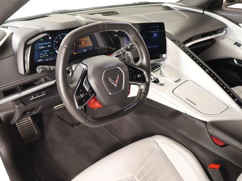 Used 2024 Chevrolet Corvette Stingray Preferred Cpe w/ Z51 Performance Package RWD image 2