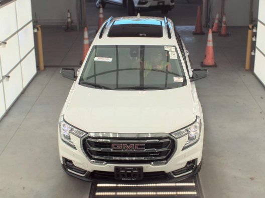 Used 2023 GMC Terrain AT4 w/ Tech Package AWD/4WD image 3
