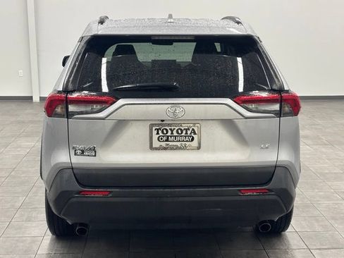 Used 2019 Toyota RAV4 LE w/ Carpet Mat Package FWD image 3