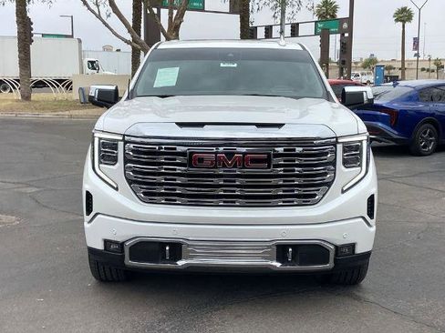 Used 2024 GMC Sierra 1500 Denali image 3