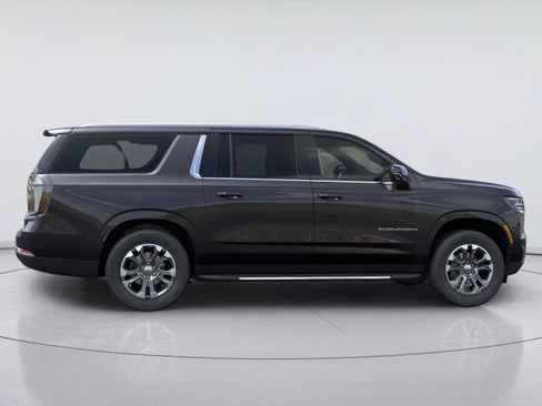 New 2026 Chevrolet Suburban LT w/ Comfort Package AWD/4WD image 5