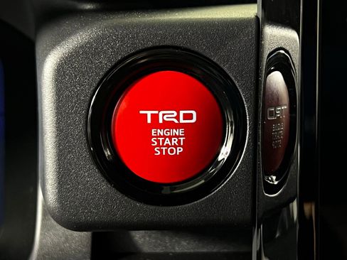 Certified 2025 Toyota 4Runner TRD Off-Road Premium w/ Tow Technology Package image 23