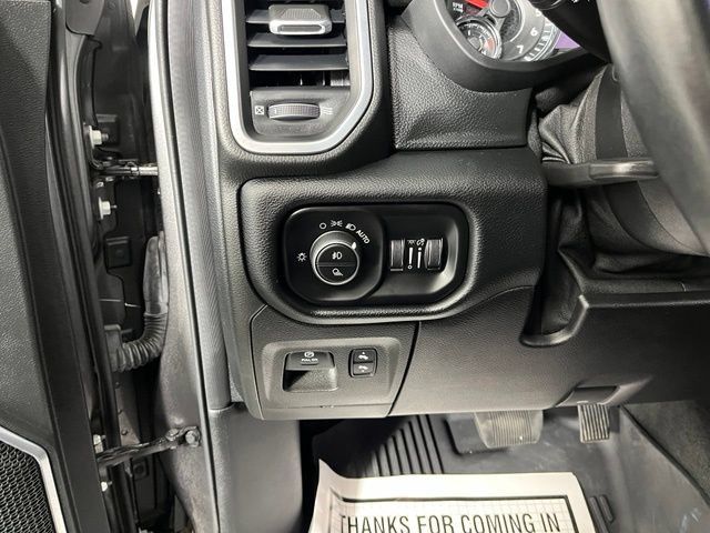 Used 2021 RAM 1500 Laramie w/ Sport Appearance Package AWD/4WD image 15