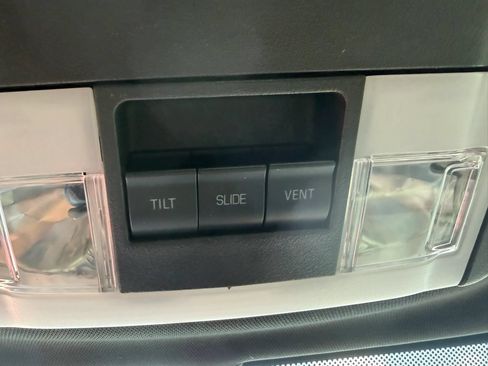 Used 2015 Lincoln Navigator 4WD image 58