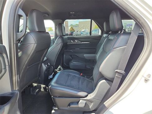 New 2025 Ford Explorer ST image 5