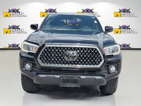 Used 2018 Toyota Tacoma TRD Off-Road AWD/4WD image 2