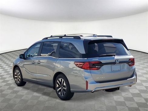 New 2026 Honda Odyssey EX-L image 3