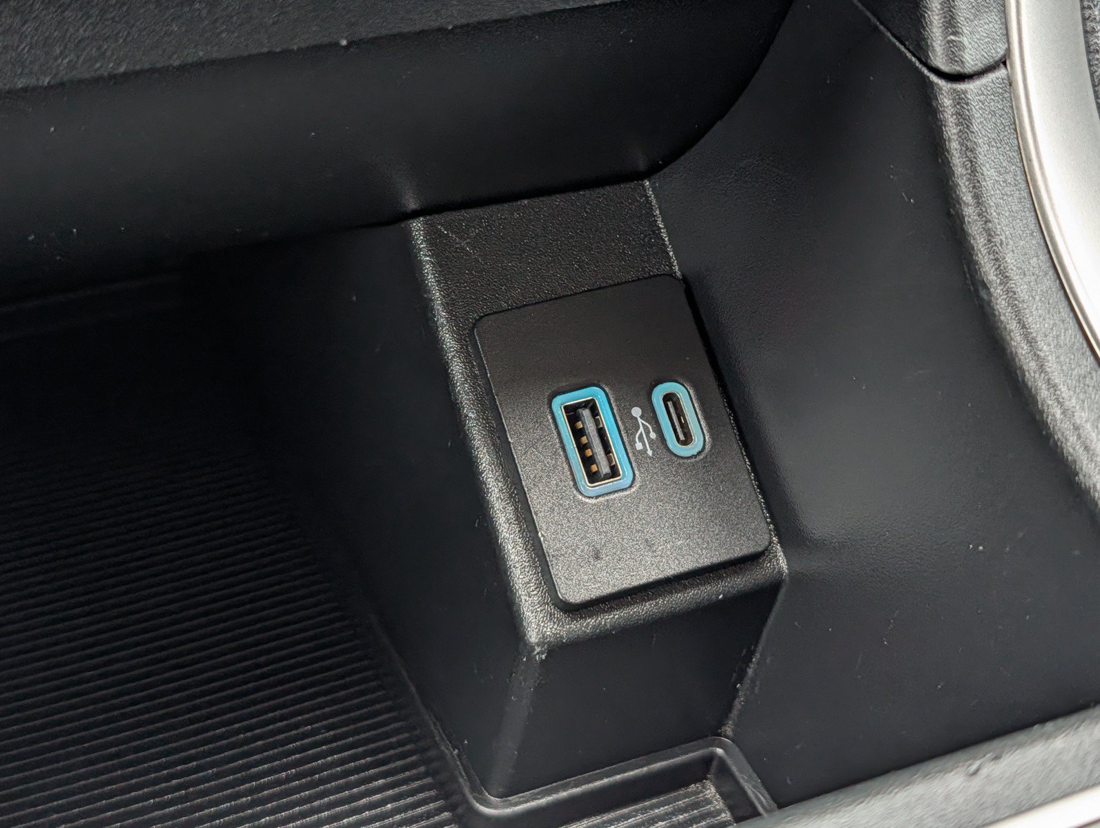 Used 2024 Ford Edge SEL AWD/4WD image 26