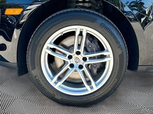 Used 2024 Porsche Macan image 38