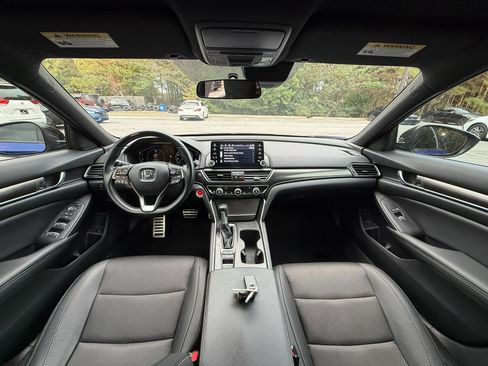 Used 2021 Honda Accord Sport image 7