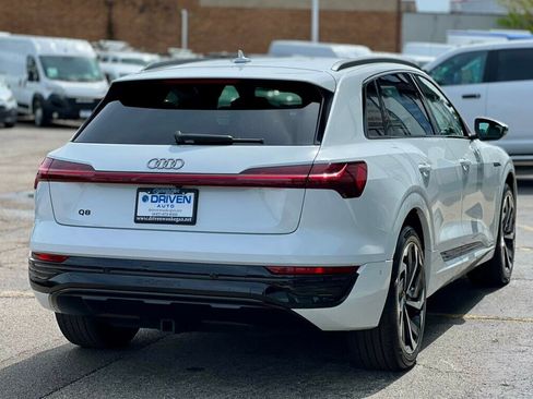 Used 2024 Audi Q8 e-tron Premium Plus w/ Premium Plus Package AWD/4WD image 37