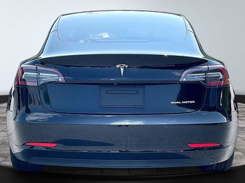 Used 2022 Tesla Model 3 Long Range AWD/4WD image 4