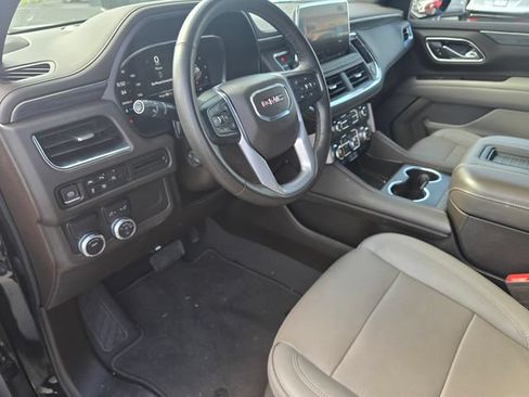 Used 2023 GMC Yukon XL SLT w/ SLT Premium Package RWD image 20