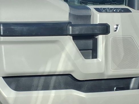 Used 2020 Ford F250 XL w/ STX Appearance Package image 21