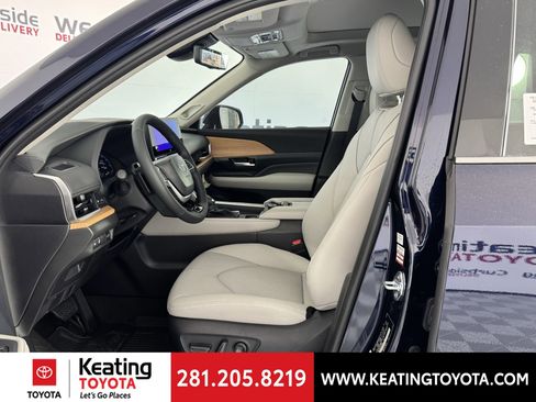 New 2026 Toyota Grand Highlander Platinum image 5