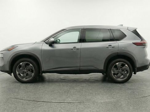 Used 2025 Nissan Rogue SV FWD image 4