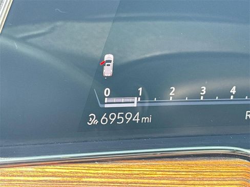 Used 2021 Cadillac Escalade ESV Luxury image 11