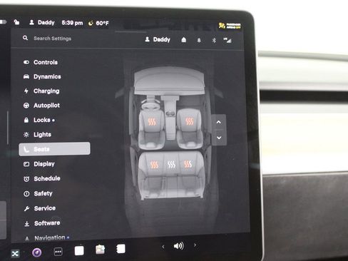 Used 2023 Tesla Model 3 Standard Range image 19