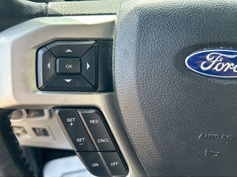 Used 2019 Ford F150 Lariat AWD/4WD image 27