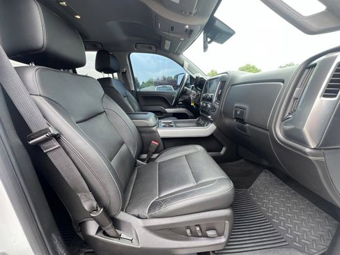 Used 2018 Chevrolet Silverado 2500 LTZ w/ Vortec Plus Package AWD/4WD image 10