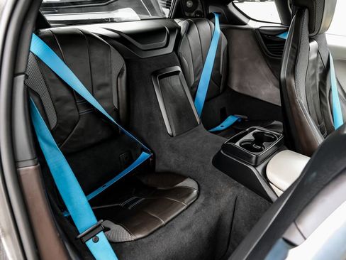Used 2015 BMW i8 image 38