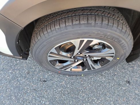 New 2026 Subaru Crosstrek 2.0i Premium image 18