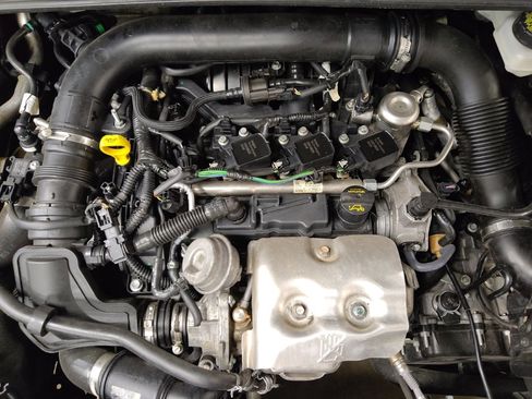 Used 2017 Ford Focus SE image 30