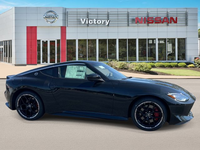 New 2027 Nissan Z Performance RWD image 2