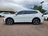Used 2022 Volkswagen Tiguan SEL R-Line image 4