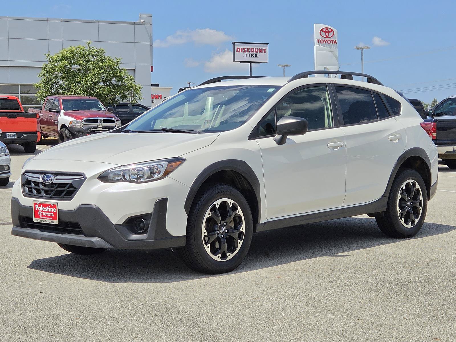 Used 2023 Subaru Crosstrek 2.0i AWD/4WD image 3